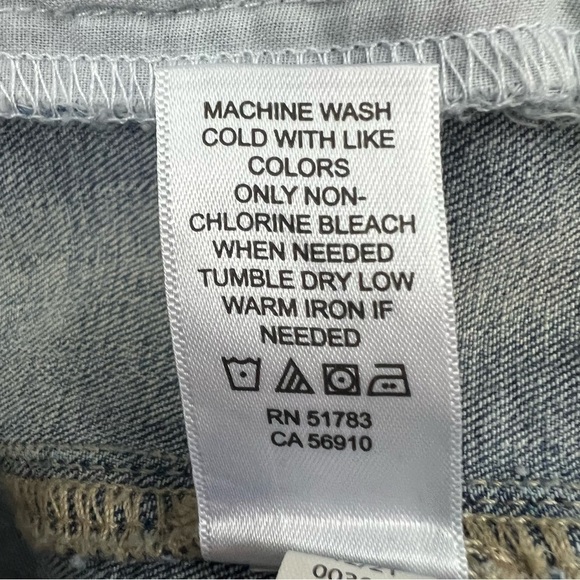 Maurices Women’s Blue Jean Vest Sz Medium Sleeveless Pockets Button Front - Picture 7 of 9